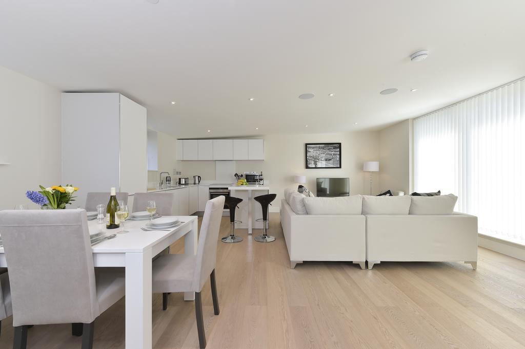 Tower Bridge City Apartments London Room photo